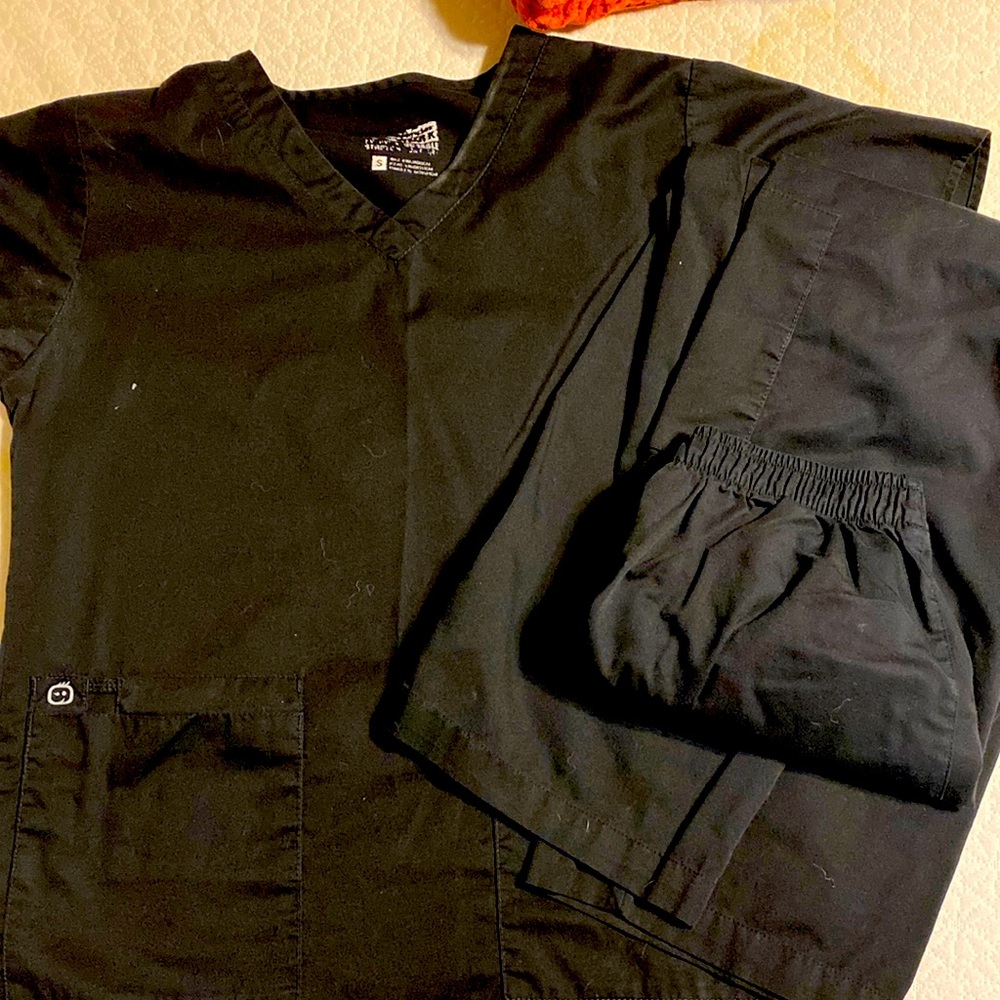 Wondwink scrubs